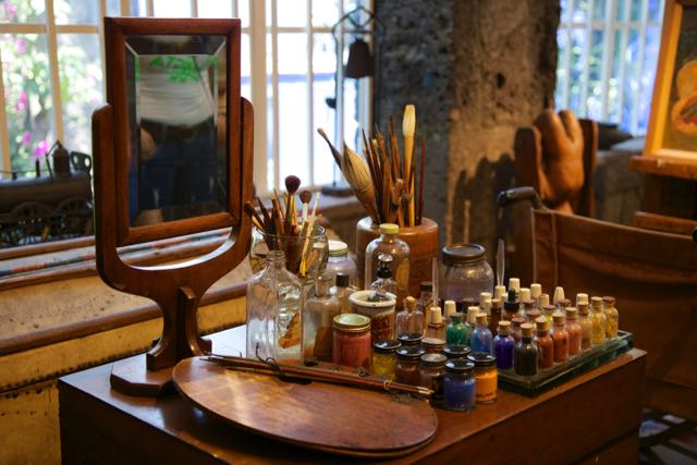 inside-frida-kahlo-museum